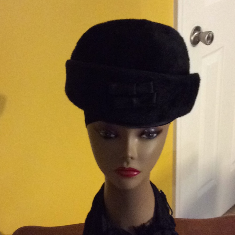 Women’s Church Box Hat